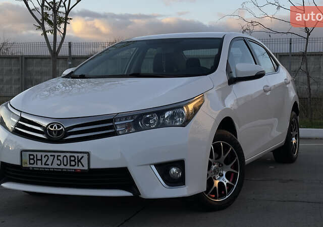 Белый Тойота Королла, объемом двигателя 1.6 л и пробегом 94 тыс. км за 14500 $, фото 3 на Automoto.ua
