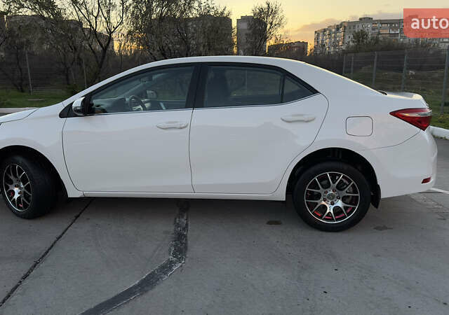 Белый Тойота Королла, объемом двигателя 1.6 л и пробегом 94 тыс. км за 14500 $, фото 26 на Automoto.ua