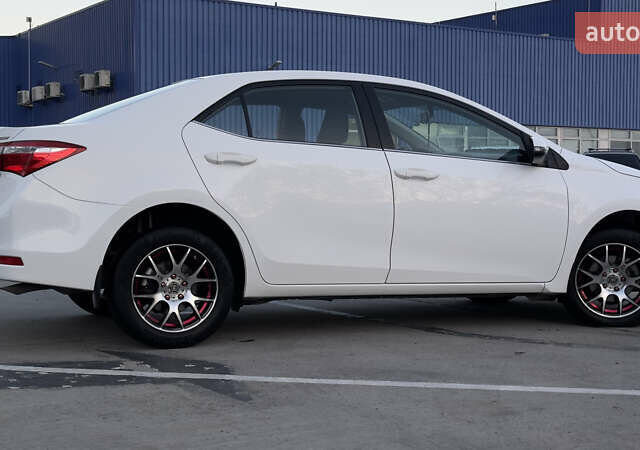 Белый Тойота Королла, объемом двигателя 1.6 л и пробегом 94 тыс. км за 14500 $, фото 28 на Automoto.ua