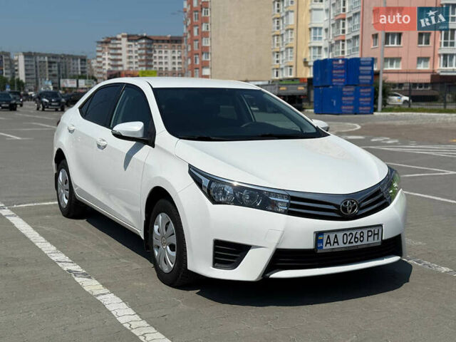 Тойота Королла 2015 у Івано-Франківську на Automoto.ua Білий Тойота Королла, об'ємом двигуна 1.6 л та пробігом 213 тис. км за 11900 $, фото 5 на Automoto.ua