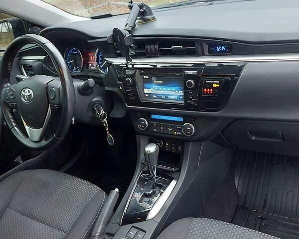 Білий Тойота Королла, об'ємом двигуна 1.6 л та пробігом 134 тис. км за 12500 $, фото 8 на Automoto.ua