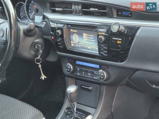 Білий Тойота Королла, об'ємом двигуна 1.6 л та пробігом 122 тис. км за 12000 $, фото 10 на Automoto.ua