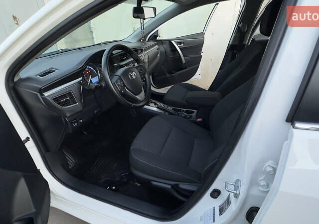 Тойота Королла 2015 в Одессе на Automoto.ua Белый Тойота Королла, объемом двигателя 1.6 л и пробегом 94 тыс. км за 14500 $, фото 9 на Automoto.ua