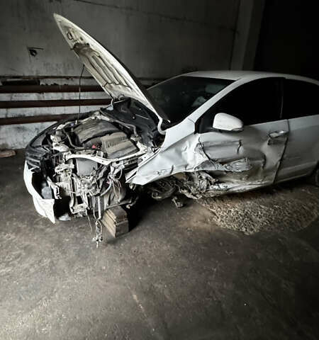 Белый Тойота Королла, объемом двигателя 1.6 л и пробегом 550 тыс. км за 3700 $, фото 2 на Automoto.ua