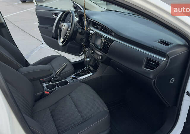 Белый Тойота Королла, объемом двигателя 1.6 л и пробегом 94 тыс. км за 14500 $, фото 47 на Automoto.ua