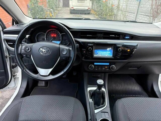 Білий Тойота Королла, об'ємом двигуна 1.6 л та пробігом 87 тис. км за 11750 $, фото 9 на Automoto.ua