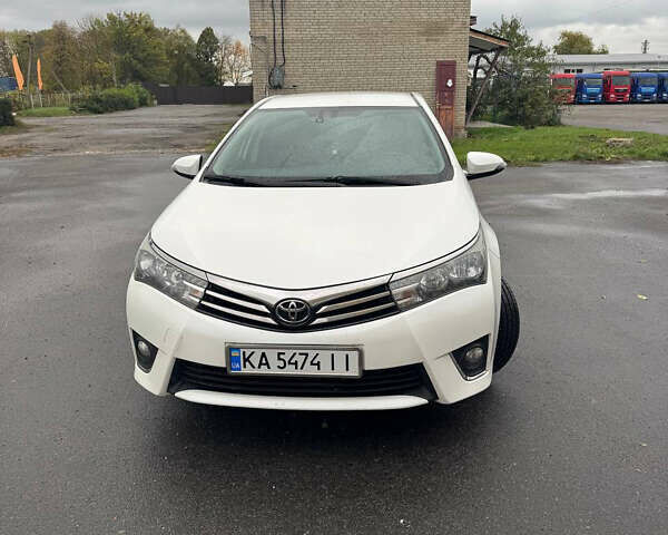 Белый Тойота Королла, объемом двигателя 1.6 л и пробегом 168 тыс. км за 14100 $, фото 4 на Automoto.ua