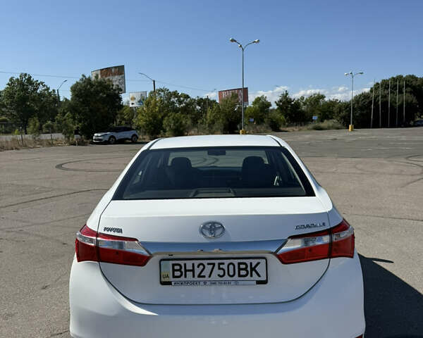 Белый Тойота Королла, объемом двигателя 1.6 л и пробегом 93 тыс. км за 12900 $, фото 5 на Automoto.ua