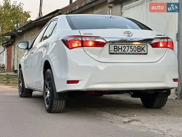 Тойота Королла 2015 в Одессе на Automoto.ua Белый Тойота Королла, объемом двигателя 1.6 л и пробегом 94 тыс. км за 14500 $, фото 33 на Automoto.ua