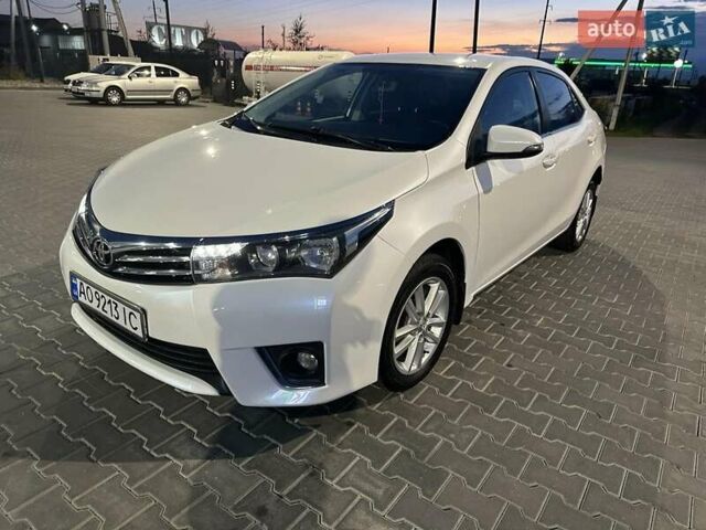 Білий Тойота Королла, об'ємом двигуна 1.6 л та пробігом 190 тис. км за 13200 $, фото 5 на Automoto.ua