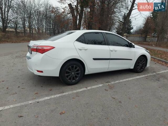Білий Тойота Королла, об'ємом двигуна 1.6 л та пробігом 134 тис. км за 12500 $, фото 4 на Automoto.ua
