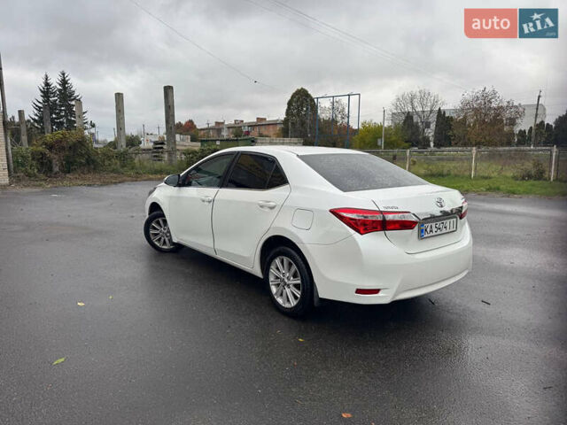 Белый Тойота Королла, объемом двигателя 1.6 л и пробегом 168 тыс. км за 14100 $, фото 3 на Automoto.ua