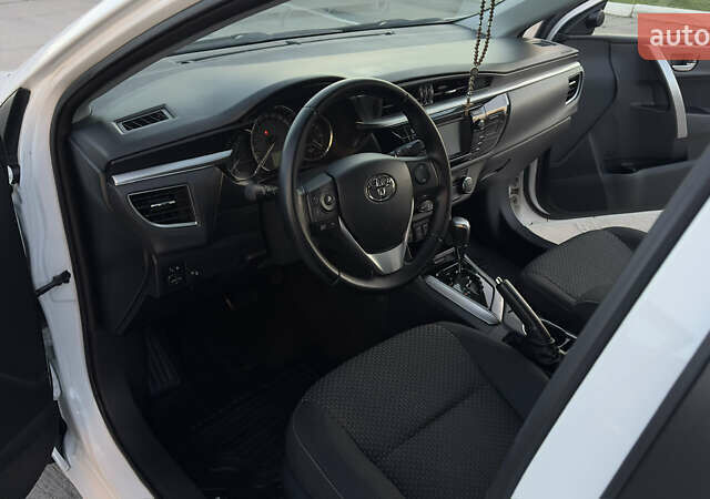 Белый Тойота Королла, объемом двигателя 1.6 л и пробегом 94 тыс. км за 14500 $, фото 35 на Automoto.ua