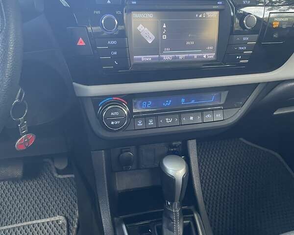 Белый Тойота Королла, объемом двигателя 1.8 л и пробегом 250 тыс. км за 14100 $, фото 9 на Automoto.ua