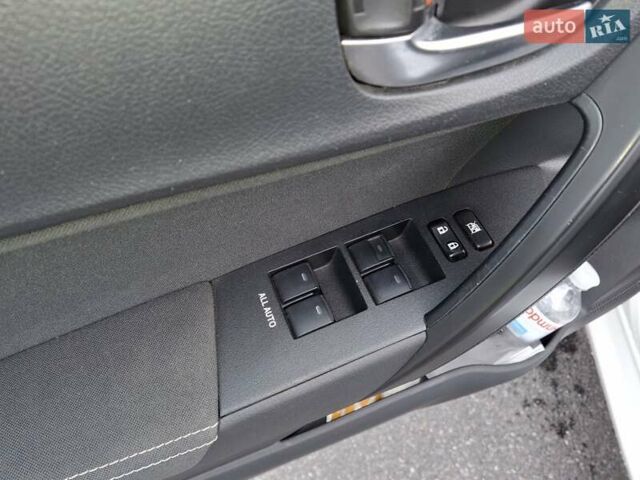 Белый Тойота Королла, объемом двигателя 1.6 л и пробегом 100 тыс. км за 15800 $, фото 18 на Automoto.ua