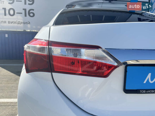 Белый Тойота Королла, объемом двигателя 1.6 л и пробегом 275 тыс. км за 11900 $, фото 20 на Automoto.ua