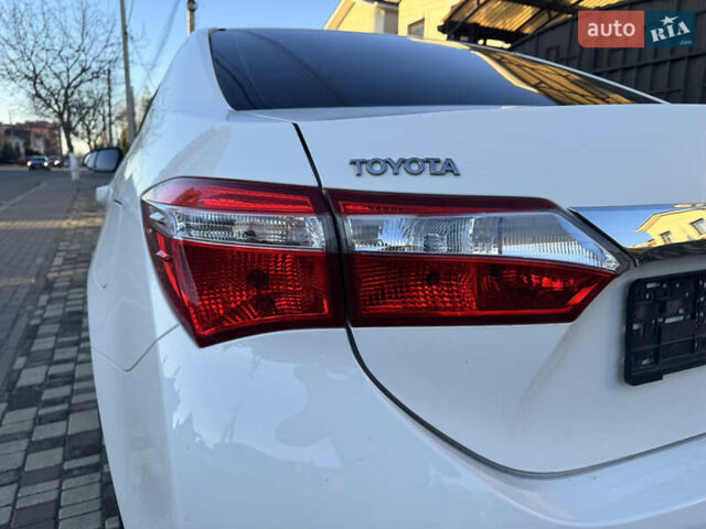 Белый Тойота Королла, объемом двигателя 1.6 л и пробегом 125 тыс. км за 12600 $, фото 8 на Automoto.ua