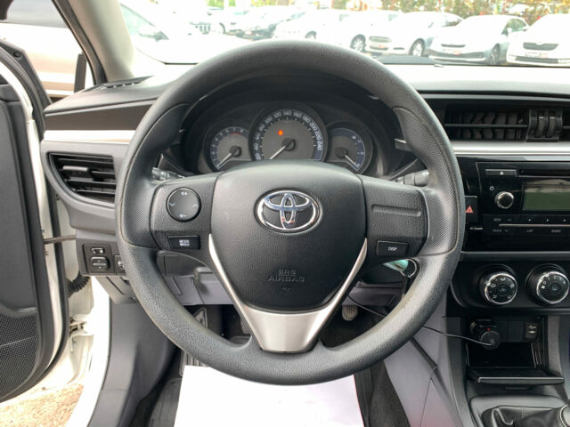 Белый Тойота Королла, объемом двигателя 1.3 л и пробегом 150 тыс. км за 12390 $, фото 18 на Automoto.ua