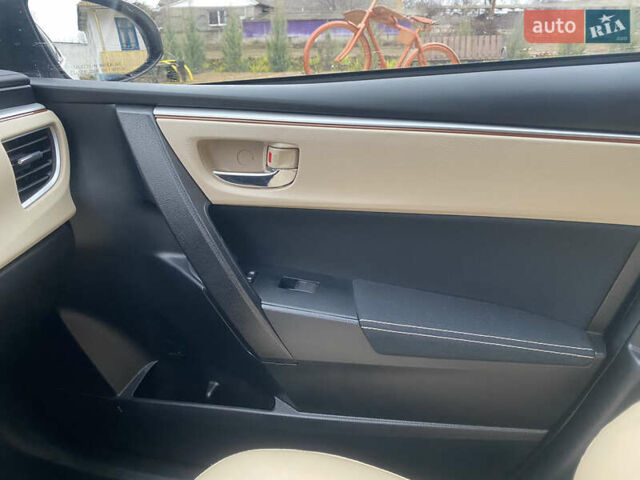 Белый Тойота Королла, объемом двигателя 1.8 л и пробегом 47 тыс. км за 10999 $, фото 27 на Automoto.ua