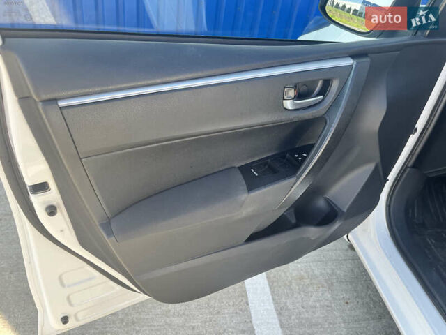 Белый Тойота Королла, объемом двигателя 1.6 л и пробегом 275 тыс. км за 11900 $, фото 11 на Automoto.ua