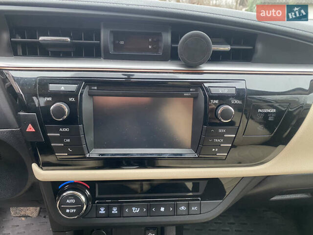 Белый Тойота Королла, объемом двигателя 1.8 л и пробегом 47 тыс. км за 10999 $, фото 26 на Automoto.ua