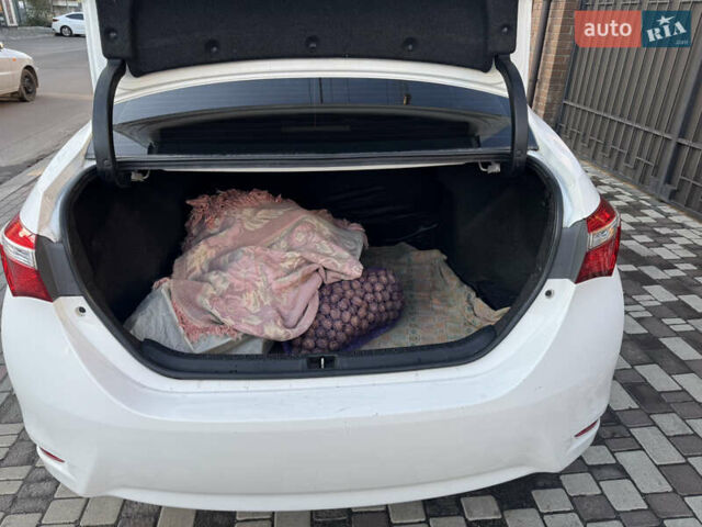Белый Тойота Королла, объемом двигателя 1.6 л и пробегом 125 тыс. км за 12600 $, фото 36 на Automoto.ua
