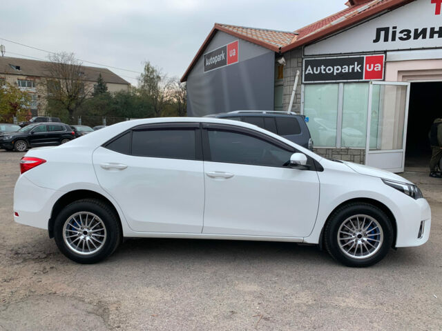 Белый Тойота Королла, объемом двигателя 1.3 л и пробегом 150 тыс. км за 12390 $, фото 6 на Automoto.ua