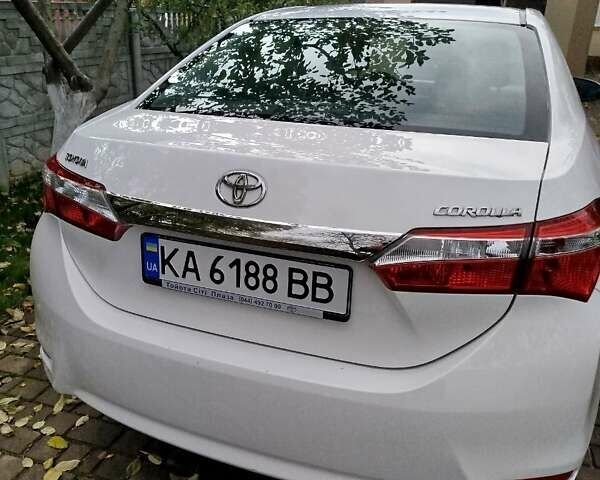 Белый Тойота Королла, объемом двигателя 1.33 л и пробегом 204 тыс. км за 8700 $, фото 2 на Automoto.ua