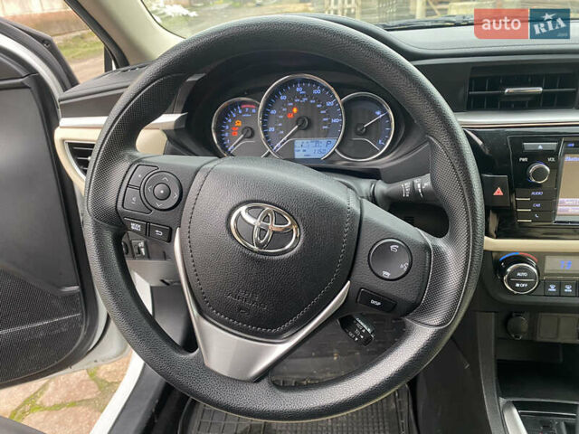 Белый Тойота Королла, объемом двигателя 1.8 л и пробегом 47 тыс. км за 10999 $, фото 21 на Automoto.ua