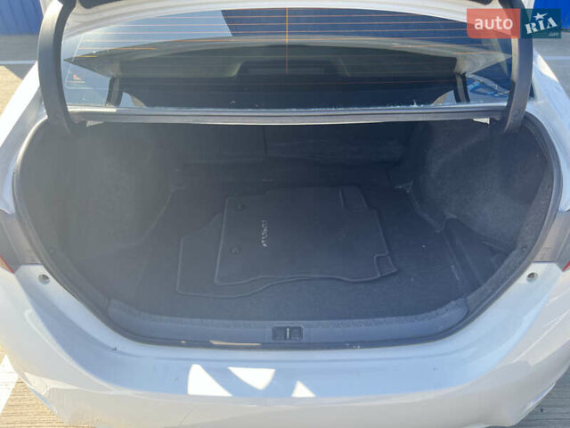 Белый Тойота Королла, объемом двигателя 1.6 л и пробегом 275 тыс. км за 11900 $, фото 18 на Automoto.ua