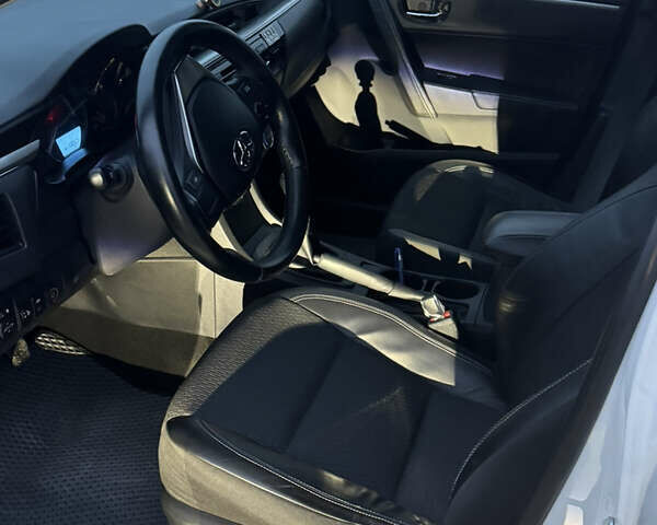 Белый Тойота Королла, объемом двигателя 1.6 л и пробегом 158 тыс. км за 10300 $, фото 7 на Automoto.ua