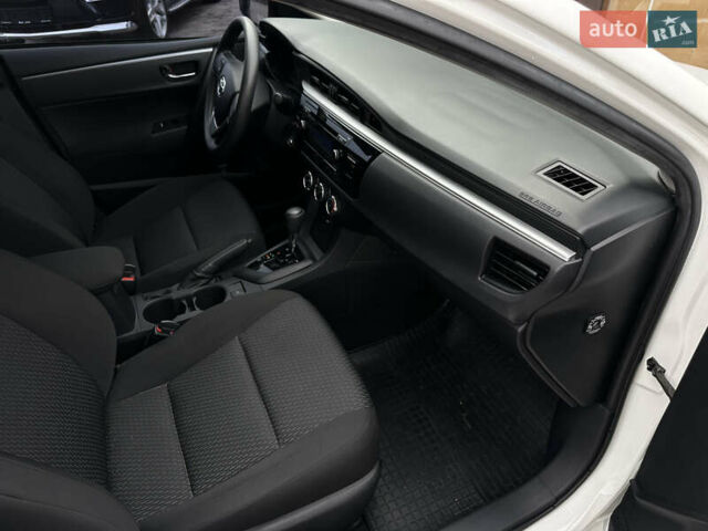 Білий Тойота Королла, об'ємом двигуна 1.6 л та пробігом 41 тис. км за 16250 $, фото 24 на Automoto.ua