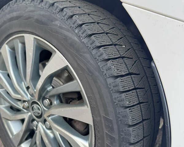 Белый Тойота Королла, объемом двигателя 1.6 л и пробегом 125 тыс. км за 12600 $, фото 35 на Automoto.ua