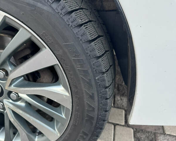 Белый Тойота Королла, объемом двигателя 1.6 л и пробегом 125 тыс. км за 12600 $, фото 37 на Automoto.ua