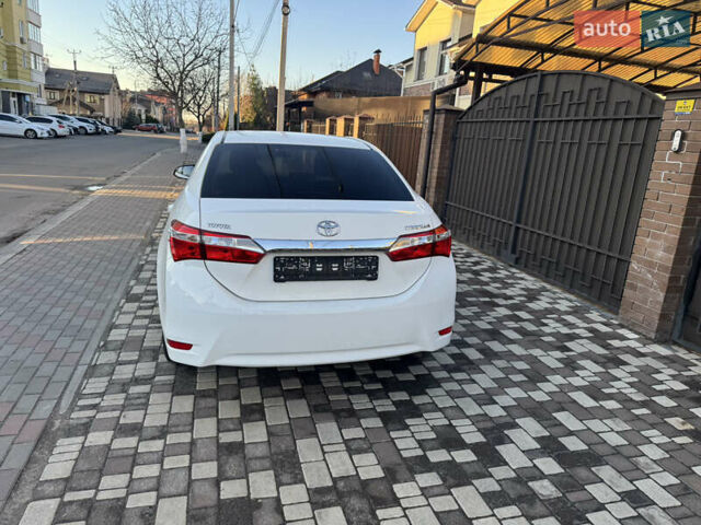 Белый Тойота Королла, объемом двигателя 1.6 л и пробегом 125 тыс. км за 12600 $, фото 2 на Automoto.ua