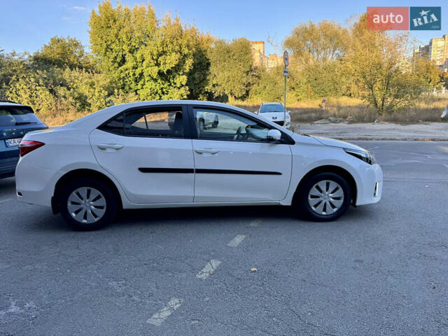 Белый Тойота Королла, объемом двигателя 1.6 л и пробегом 147 тыс. км за 13200 $, фото 2 на Automoto.ua