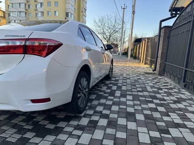 Белый Тойота Королла, объемом двигателя 1.6 л и пробегом 125 тыс. км за 12637 $, фото 1 на Automoto.ua