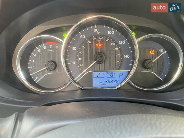 Белый Тойота Королла, объемом двигателя 1.8 л и пробегом 47 тыс. км за 10999 $, фото 16 на Automoto.ua