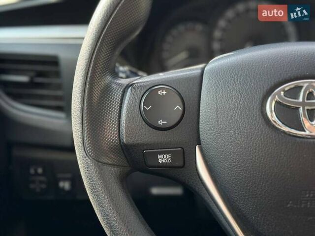 Білий Тойота Королла, об'ємом двигуна 1.6 л та пробігом 189 тис. км за 11380 $, фото 12 на Automoto.ua
