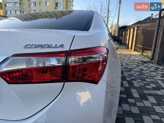 Белый Тойота Королла, объемом двигателя 1.6 л и пробегом 125 тыс. км за 12600 $, фото 9 на Automoto.ua