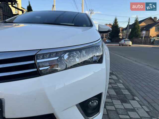 Белый Тойота Королла, объемом двигателя 1.6 л и пробегом 125 тыс. км за 12600 $, фото 11 на Automoto.ua