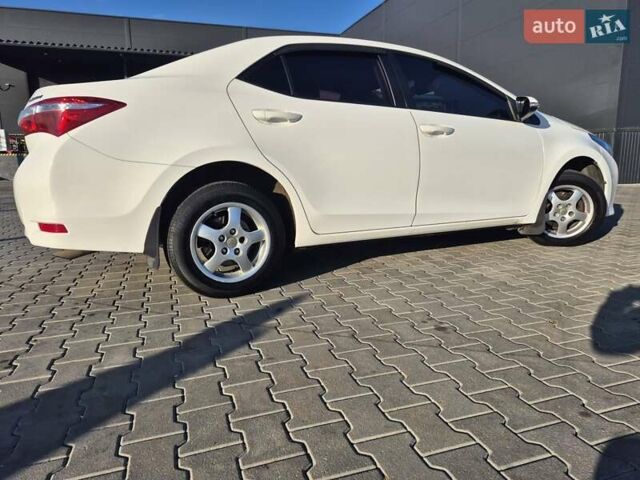 Белый Тойота Королла, объемом двигателя 1.33 л и пробегом 201 тыс. км за 8999 $, фото 3 на Automoto.ua