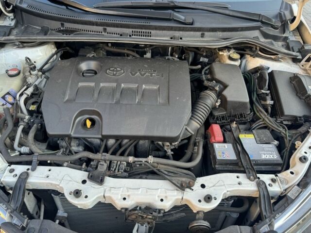 Белый Тойота Королла, объемом двигателя 1.6 л и пробегом 125 тыс. км за 12637 $, фото 21 на Automoto.ua