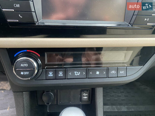 Белый Тойота Королла, объемом двигателя 1.8 л и пробегом 47 тыс. км за 10999 $, фото 29 на Automoto.ua