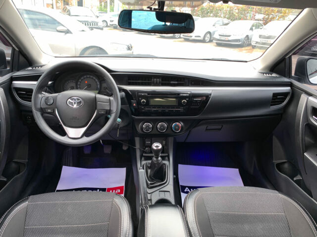 Белый Тойота Королла, объемом двигателя 1.3 л и пробегом 150 тыс. км за 12390 $, фото 23 на Automoto.ua