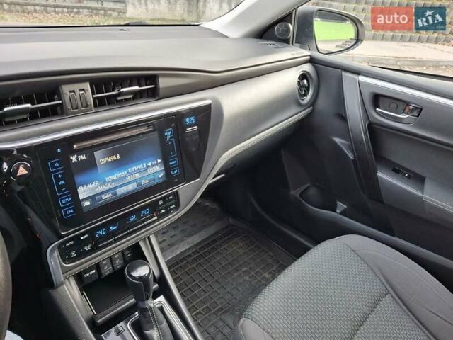 Белый Тойота Королла, объемом двигателя 1.6 л и пробегом 100 тыс. км за 15800 $, фото 22 на Automoto.ua