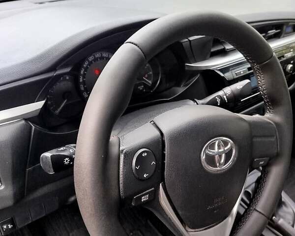 Белый Тойота Королла, объемом двигателя 1.33 л и пробегом 204 тыс. км за 8700 $, фото 8 на Automoto.ua