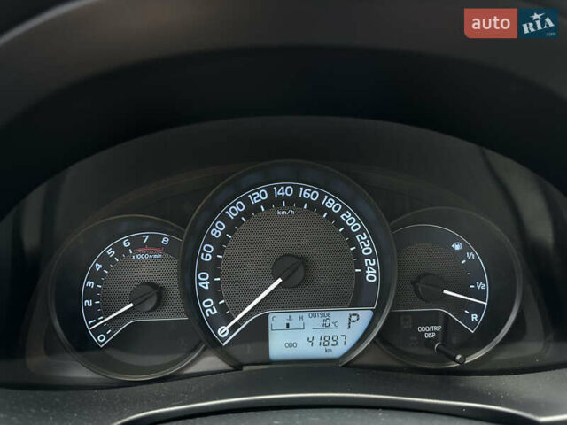 Білий Тойота Королла, об'ємом двигуна 1.6 л та пробігом 41 тис. км за 16250 $, фото 15 на Automoto.ua