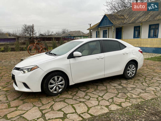 Белый Тойота Королла, объемом двигателя 1.8 л и пробегом 47 тыс. км за 10999 $, фото 2 на Automoto.ua