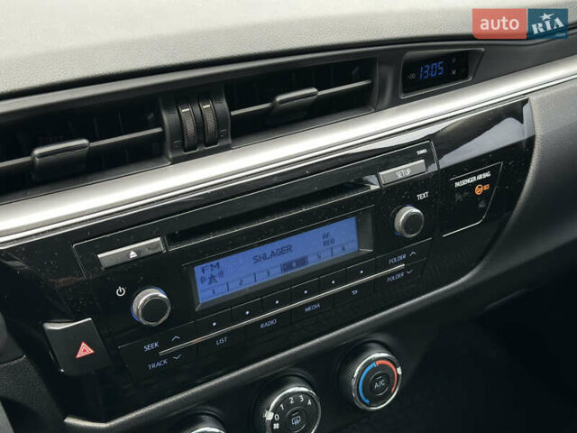 Білий Тойота Королла, об'ємом двигуна 1.6 л та пробігом 41 тис. км за 16250 $, фото 16 на Automoto.ua